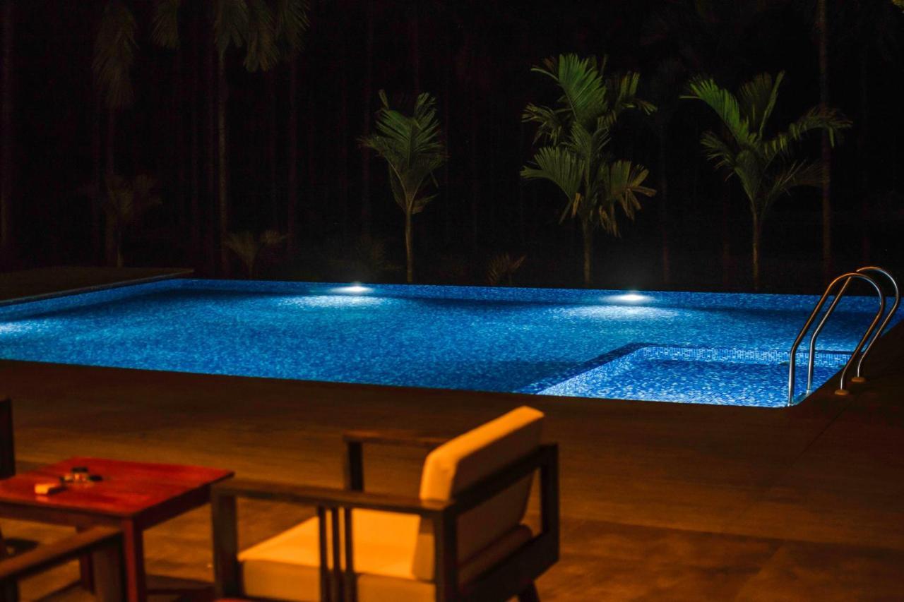 Stayvista At Tall Silver With Infinity Pool & Breakast Madikeri Eksteriør bilde